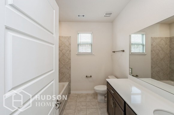 Building Photo - NEW CONSTRUCTION NOW AVAILABLE! 1644 Sarat...