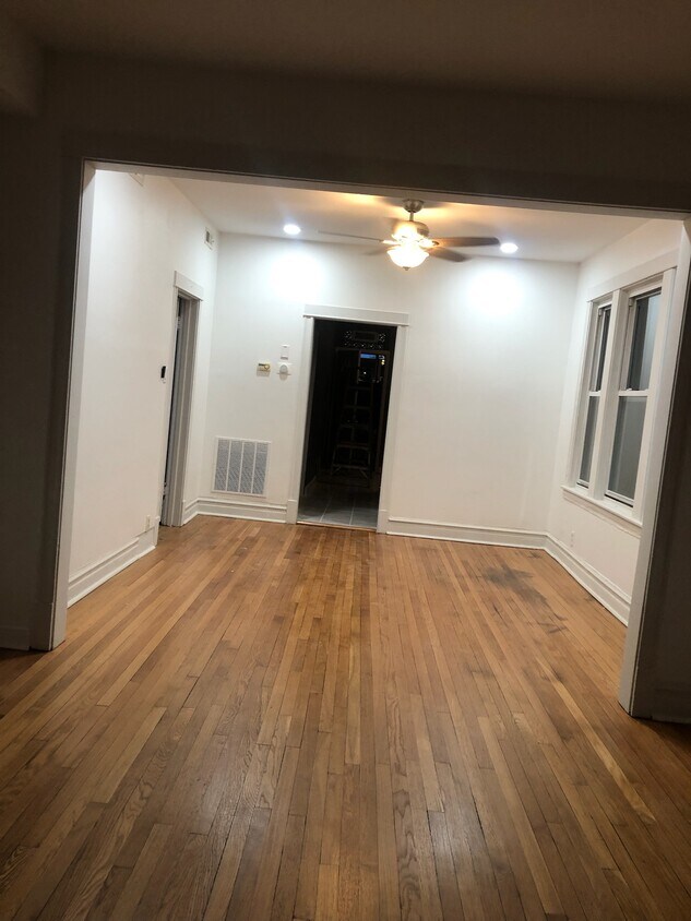 Foto principal - 2732 N Fairfield Ave
