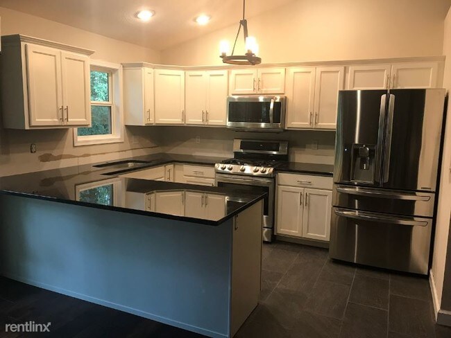 Foto del edificio - 1438 N Zenith Ave