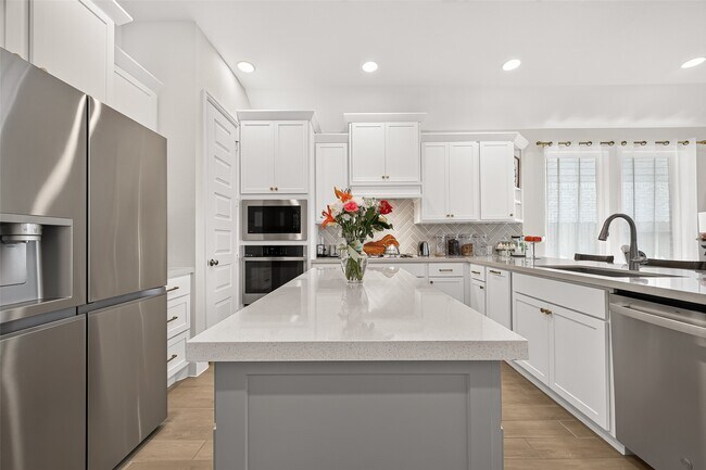 Foto del edificio - 427 Mulberry Creek St
