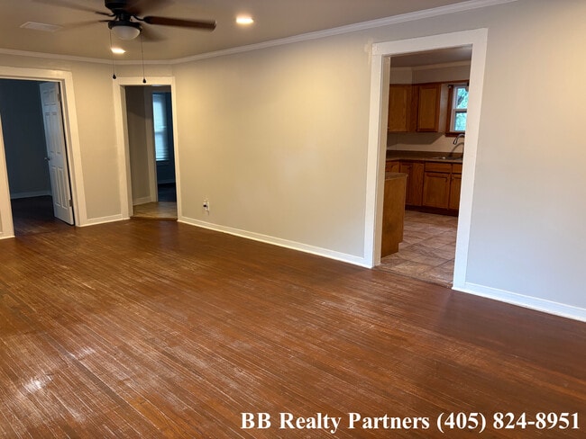 Building Photo - 1224 S Atlanta Pl