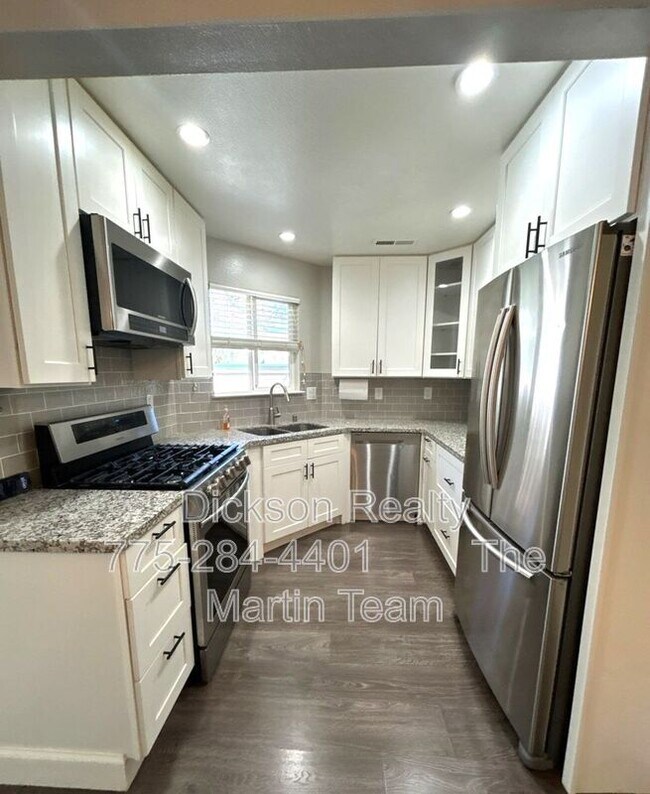 Building Photo - 2671 Sycamore Glen