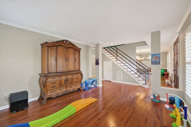 Building Photo - Elegant & Spacious Home Available in Church Point