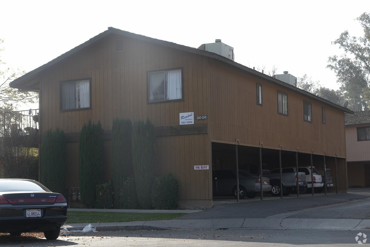 Primary Photo - 3343 R St