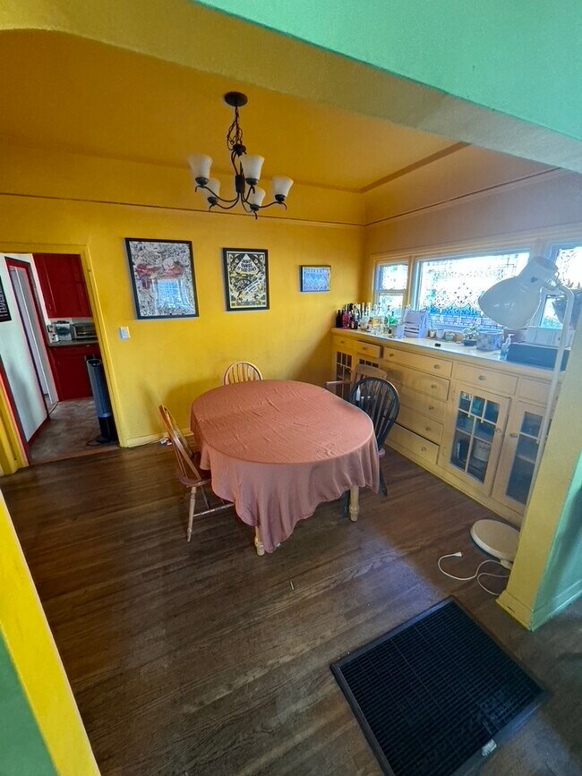 Foto del edificio - 4105 Clayton Ave