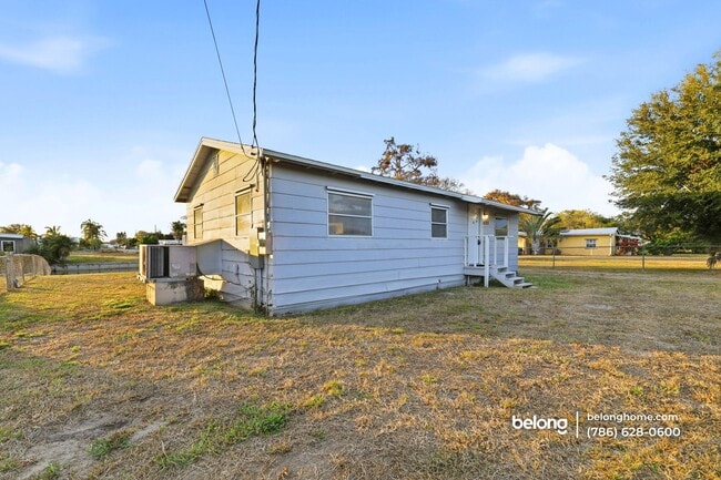 Building Photo - 1520 Hunter Rd