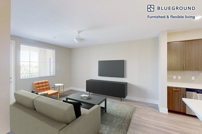 Building Photo - 5685 Park Dr