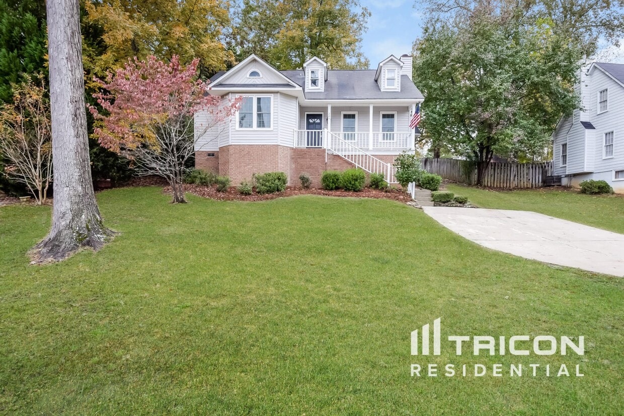 Primary Photo - 204 Kemsing Rd