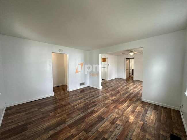 Building Photo - 810 Poplar St