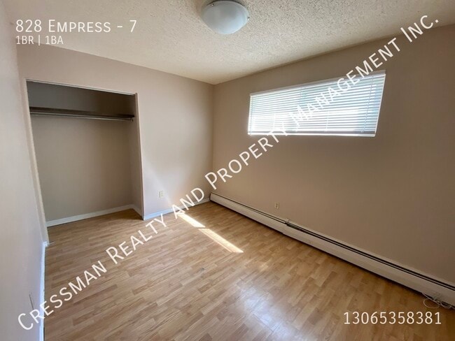 Building Photo - 1 bed 1 bath APARTMENT located in Rosemont, Regina, SK.
