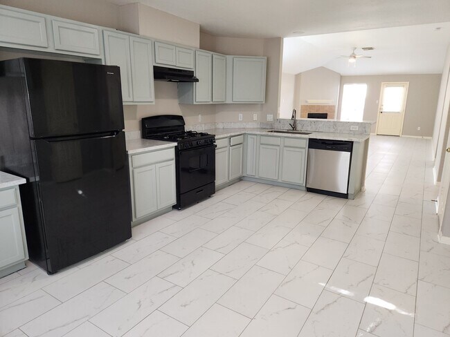 Building Photo - 3907 Liberty Square Trail