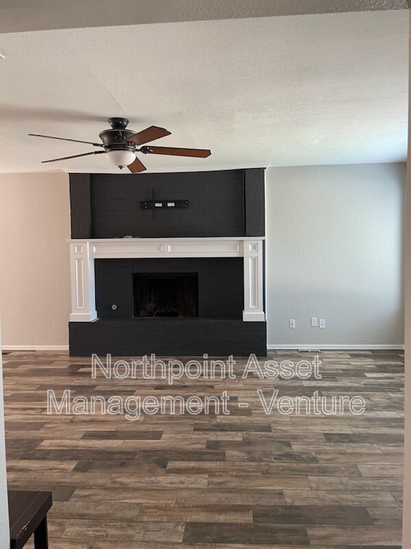 Building Photo - 10511 White Oak Canyon Rd