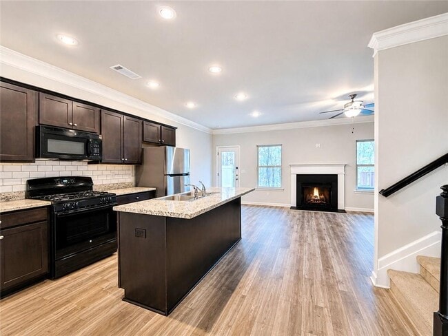Building Photo - 349 Turtle Creek Dr