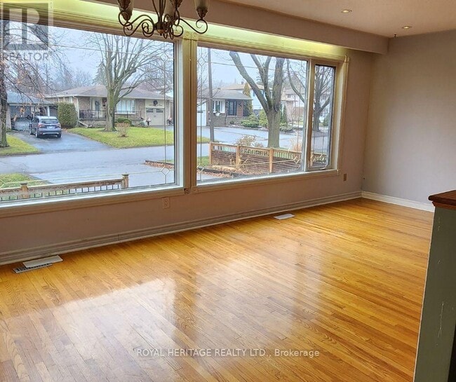 Building Photo - 975 Hawthorne Ct