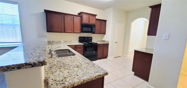 Foto del edificio - 1206 Juniper Dr