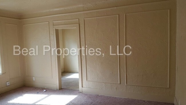 Building Photo - 423 Washington St
