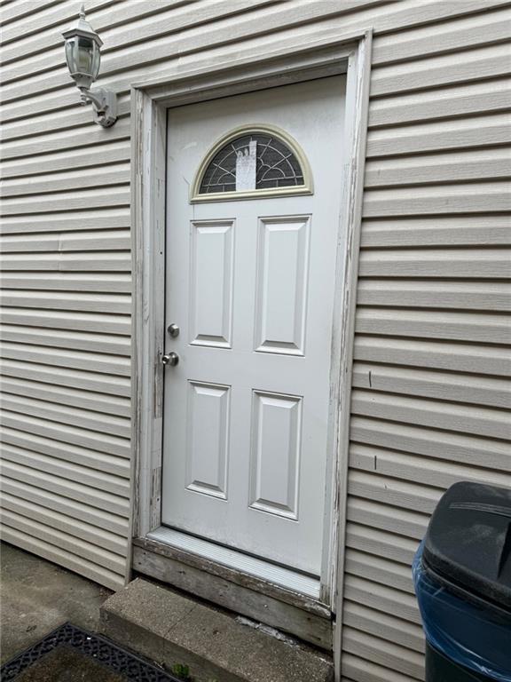 Primary Photo - 2676 E 64th St
