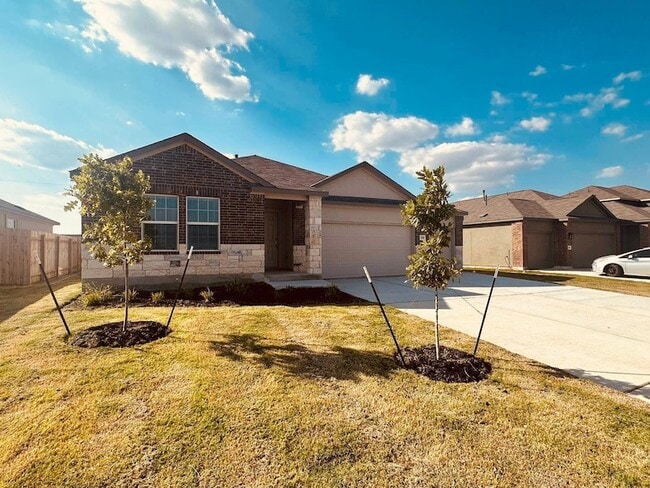 Foto del edificio - 678 Silver Springs Bend