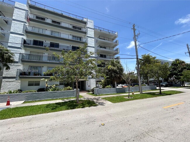 Foto del edificio - 16508 NE 26th Ave