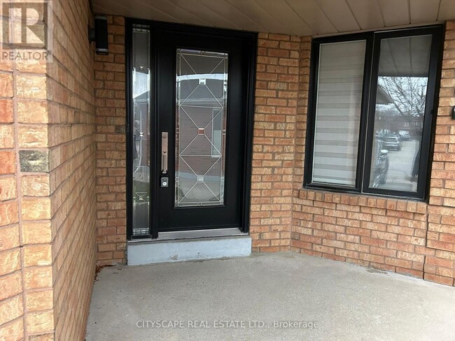 Building Photo - 11 Trammell Ln