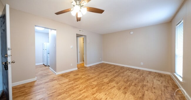 Dining & Kitchen - Barranca Square Apartments
