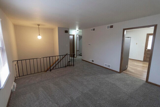 Building Photo - 4467 Santa Anna Dr