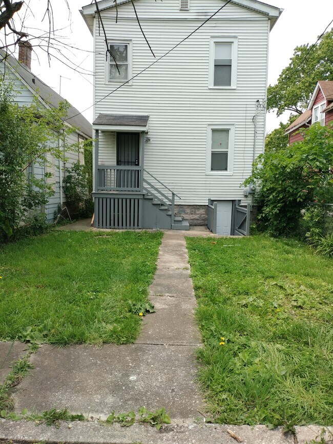 Foto del edificio - 10619 S Perry Ave