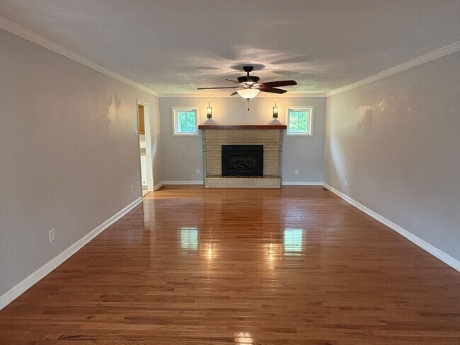 Foto del edificio - 1849 Oyster Bay Ln