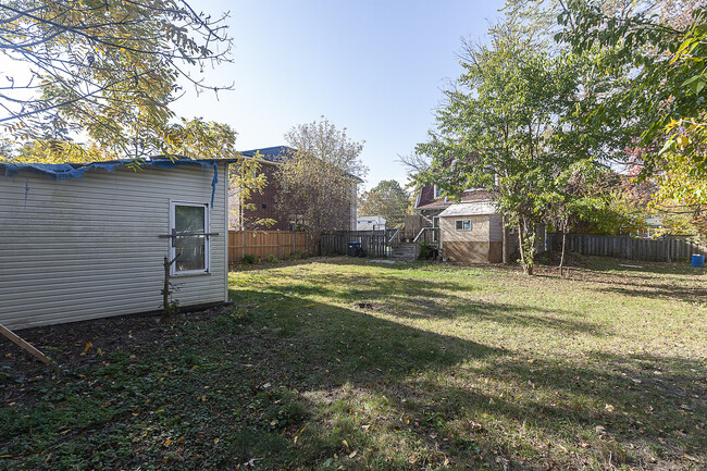 Building Photo - 1842 Balsam Ave