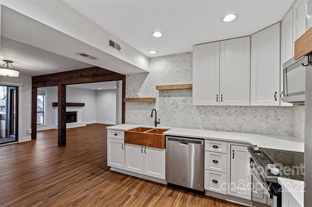 Building Photo - 7160 Winery Ln