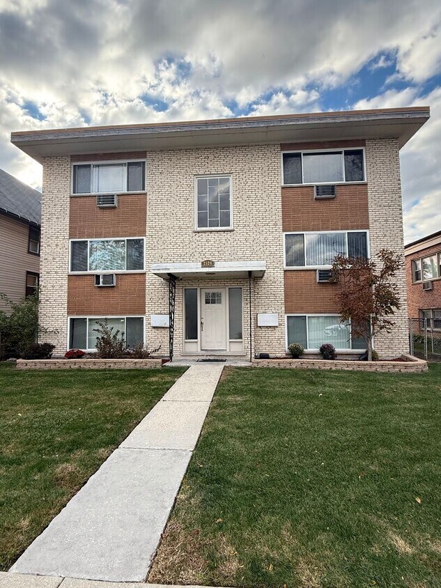 Foto principal - 2124 14th Ave