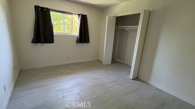 Building Photo - 8416 Mission Dr