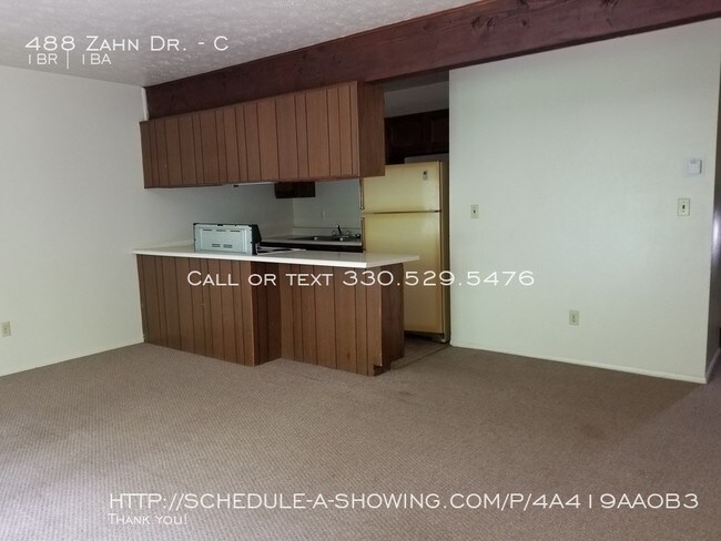 Building Photo - 488 Zahn Dr