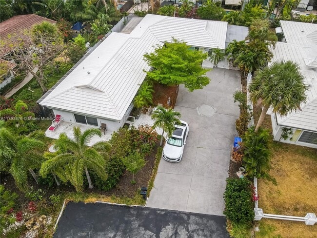 Building Photo - 4512 Sea Grape Dr