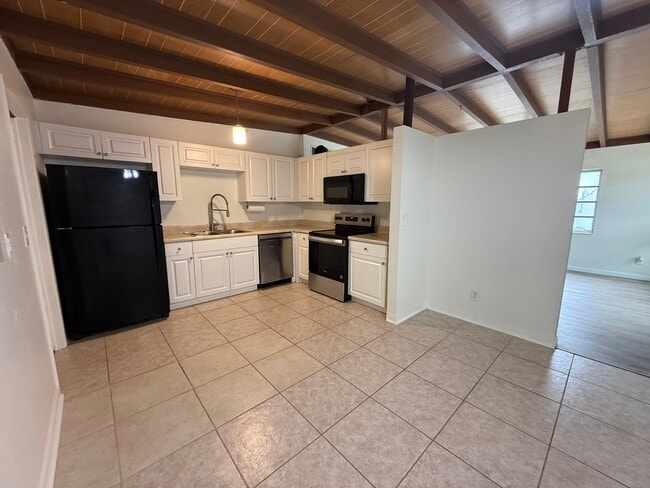 Cocina - 1840 Maple Ave