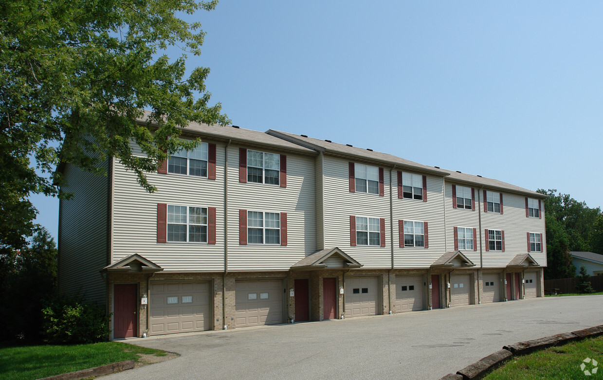 Foto del edificio - Hickory Apartments
