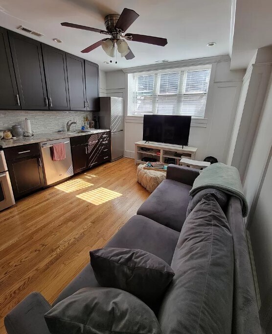 Primary Photo - 508 W Deming Pl