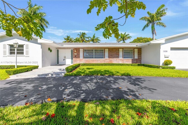 Foto del edificio - 13790 SW 80th Ave