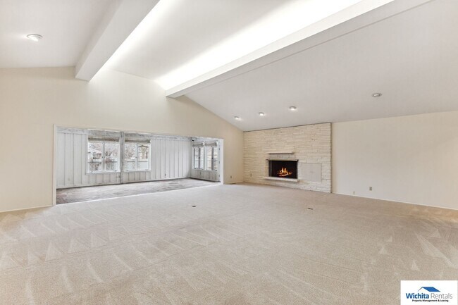 Foto del edificio - Beautiful 2,961 Sqft home in a Great Neighborhood!!