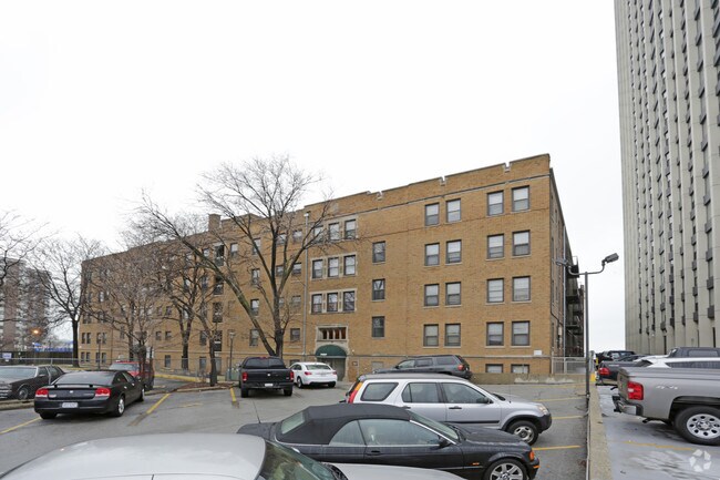 Lakeside Grant Manor Apartments Apartments Chicago, IL