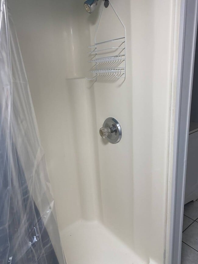 Building Photo - 516 4th St