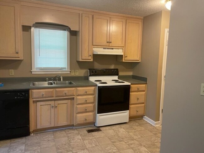 Foto del edificio - 3BD/2B House Close to VSU