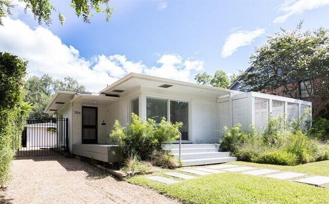 Foto del edificio - 2124 Goldsmith St
