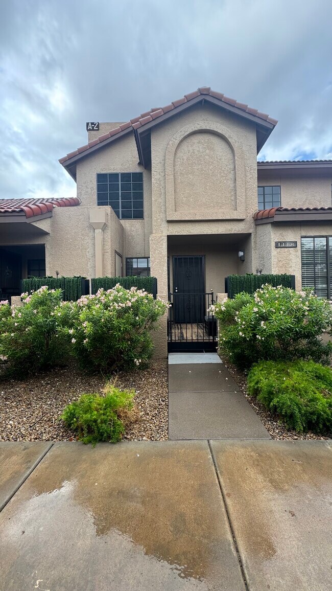 Building Photo - 8625 E Belleview Pl
