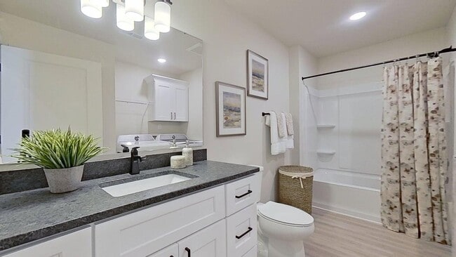 Forestwood-Baño - Arabella Apartments