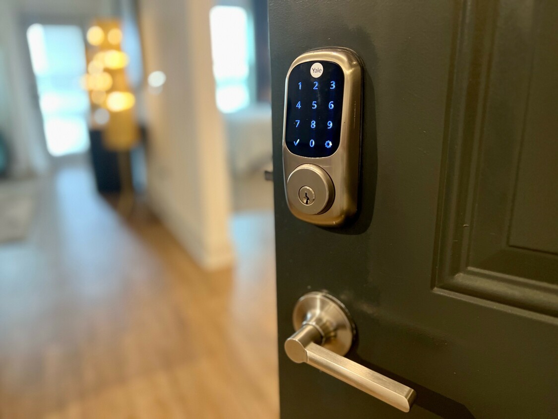 SmartHome Features - Smart Locks - The Menlo