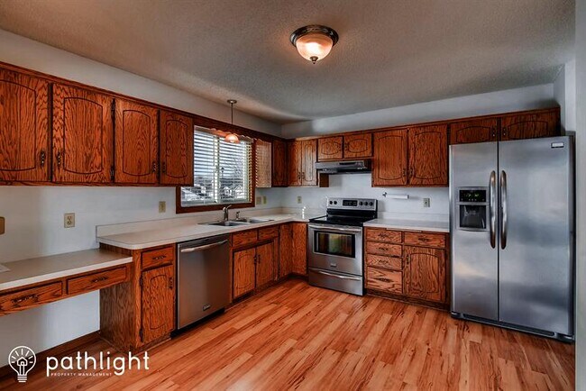 Building Photo - 1407 Primrose Lane, Shakopee, MN, 55379
