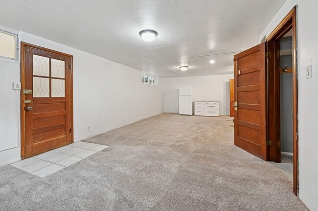 Foto del edificio - 1318 E Willamette Ave