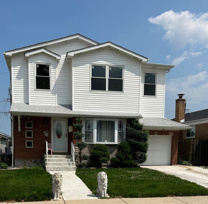 8035 S Kolin Ave, Chicago, IL 60652 House Rental in Chicago, IL