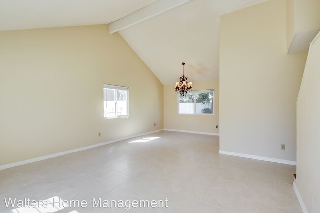 Building Photo - 3 br, 2.5 bath House - 13975 Chicarita Creek